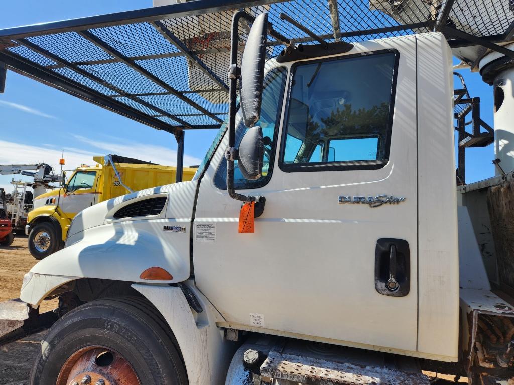 2011 International 4300 Bucket Truck