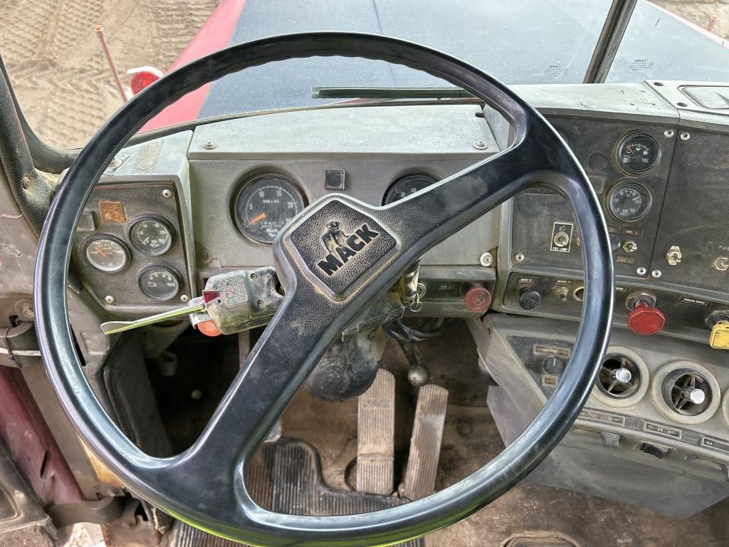 1986 Mack Rw613 Day Cab