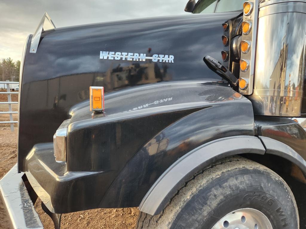 2004 Western Star Quad Axle Dump Truck