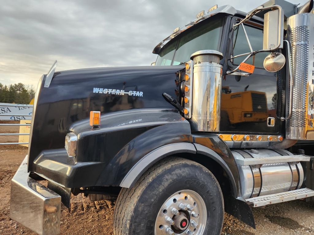 2004 Western Star Quad Axle Dump Truck