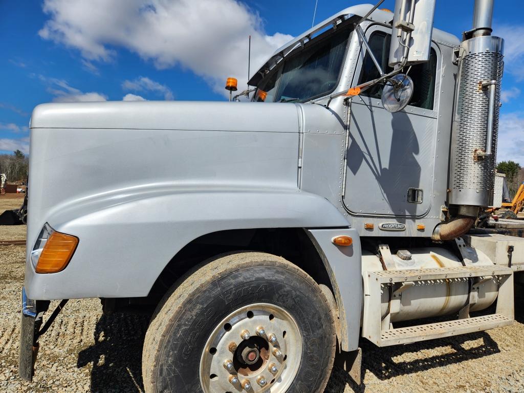 1999 Freightliner Day Cab Truck Tractor