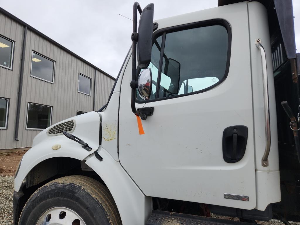 2007 Freightliner M2 Single Axle Dump Truck