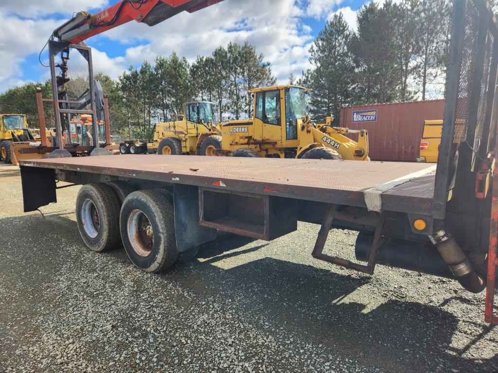 1995 Ford L9000 Boom Truck