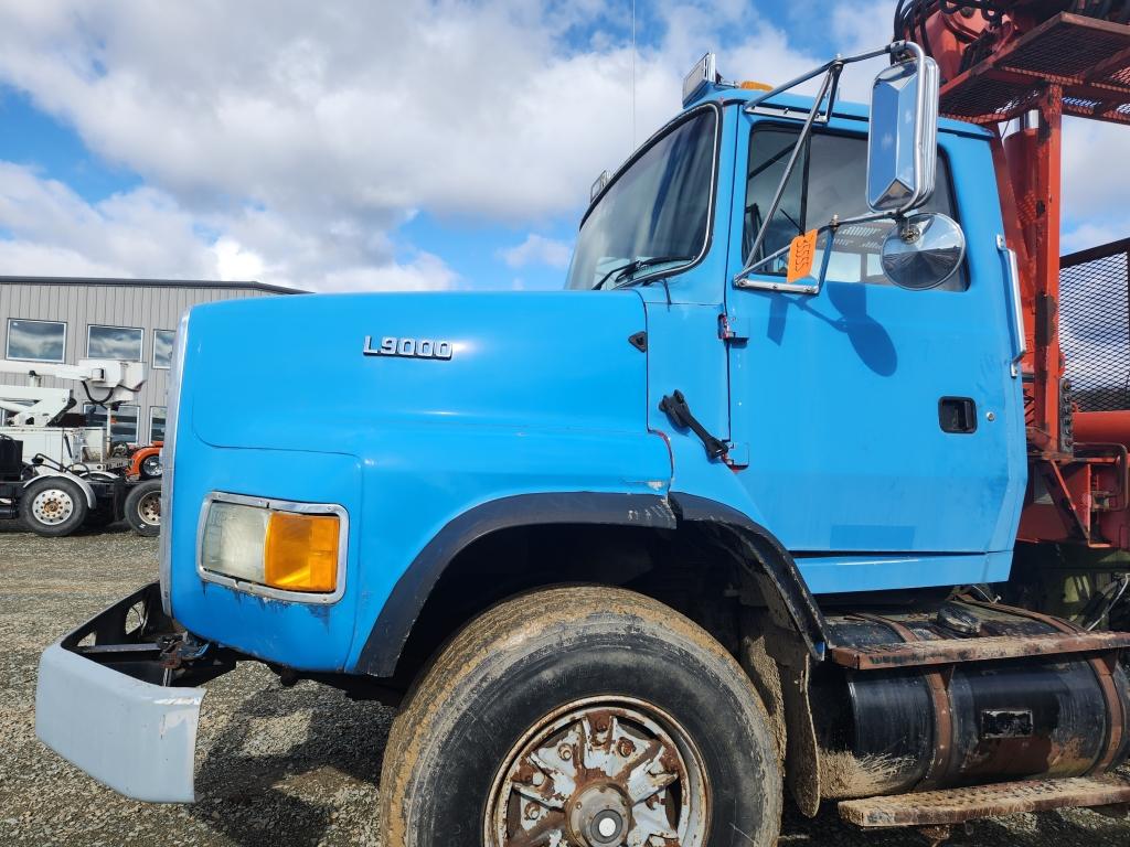 1995 Ford L9000 Boom Truck