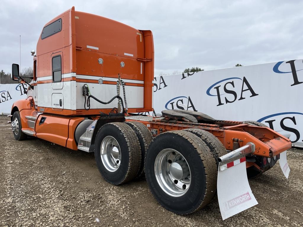 2017 Kenworth T660 Studio Sleeper