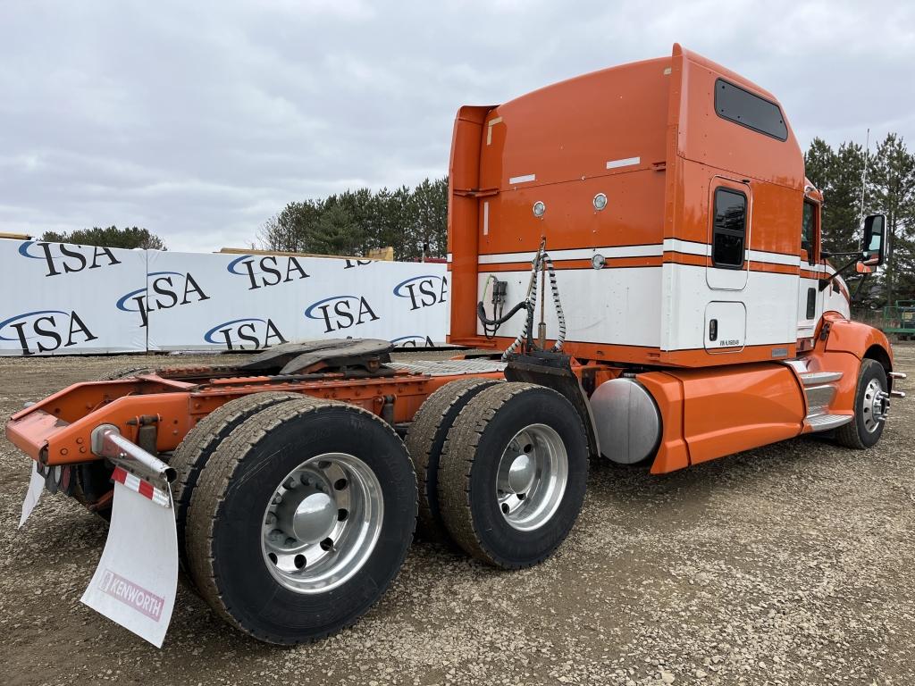 2017 Kenworth T660 Studio Sleeper