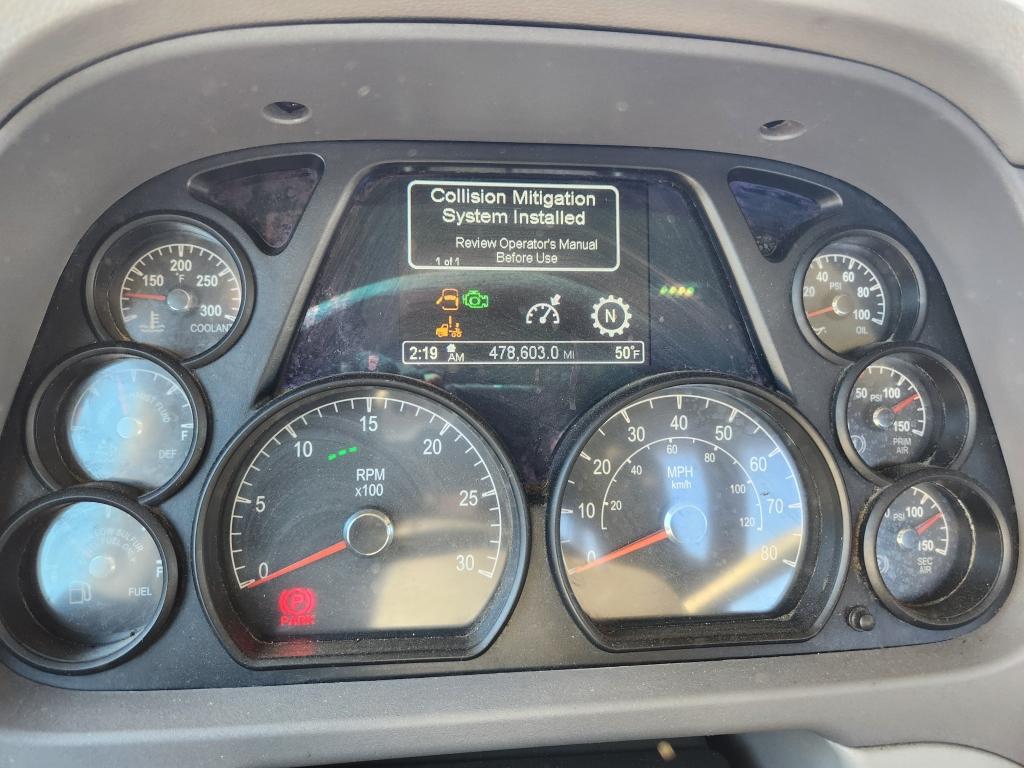 2017 Peterbilt 579 Day Cab Truck Tractor