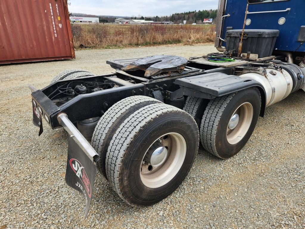 2018 Peterbilt 567 Day Cab Truck Tractor