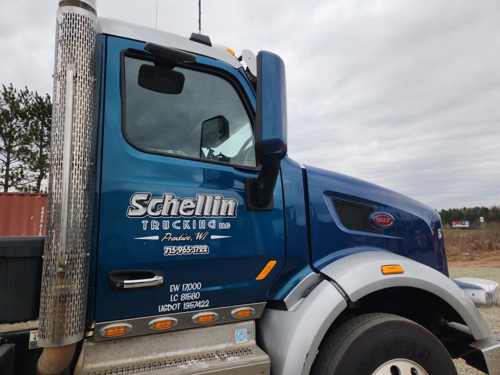 2018 Peterbilt 567 Day Cab Truck Tractor