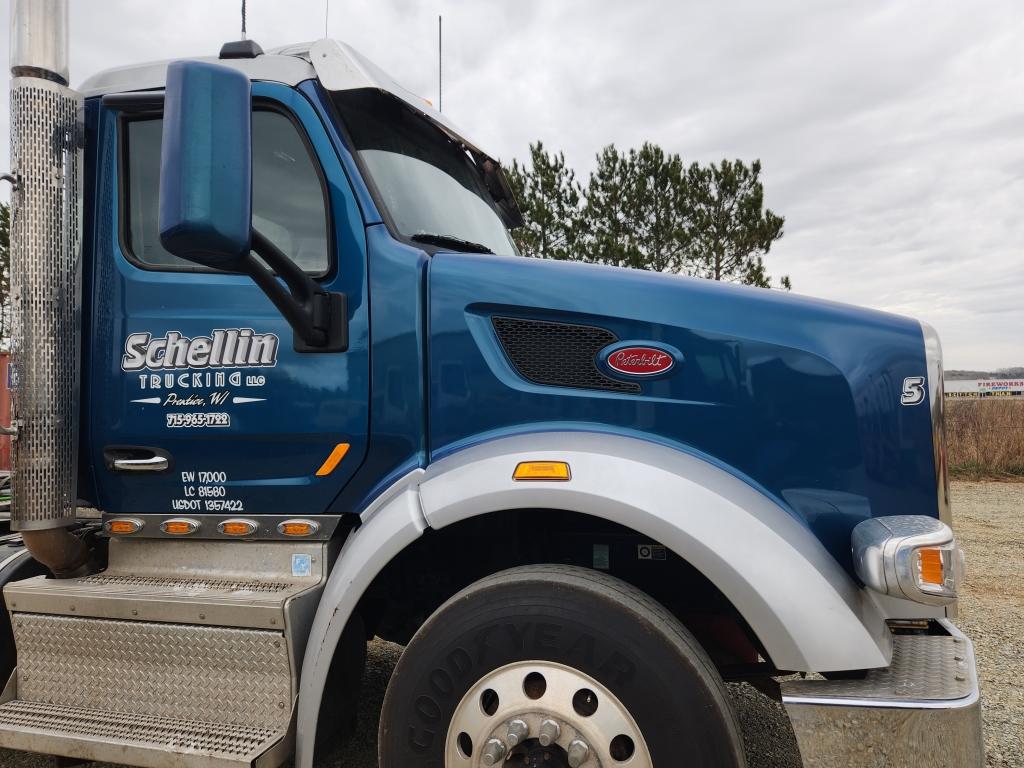 2018 Peterbilt 567 Day Cab Truck Tractor