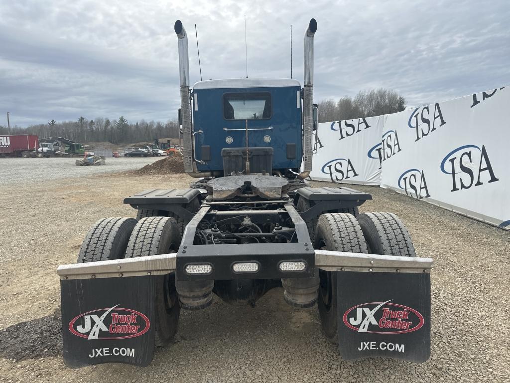 2018 Peterbilt 567 Day Cab Truck Tractor