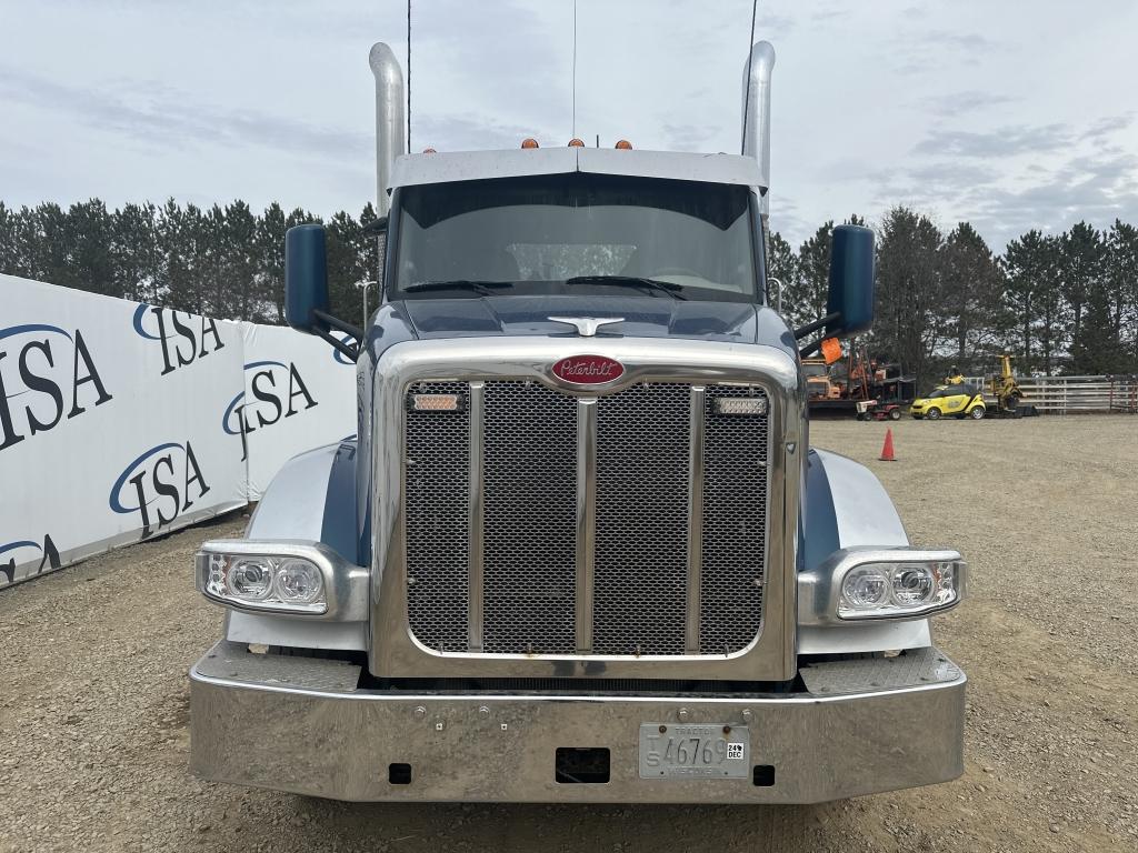 2018 Peterbilt 567 Day Cab Truck Tractor