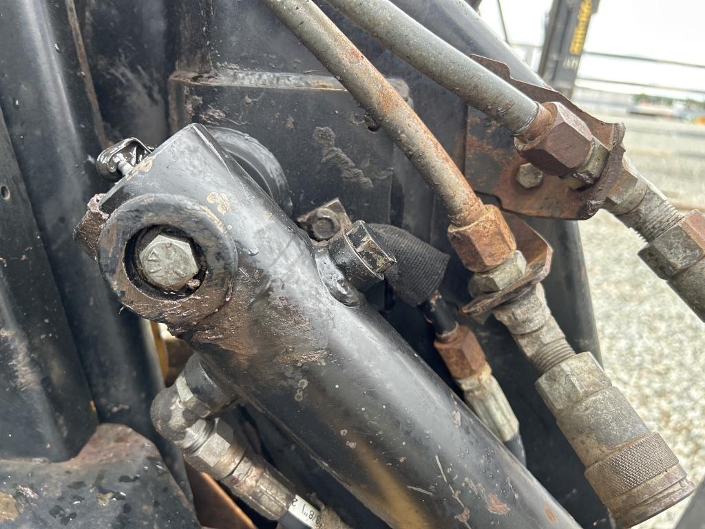 1998 New Holland Lx565 Skid Steer