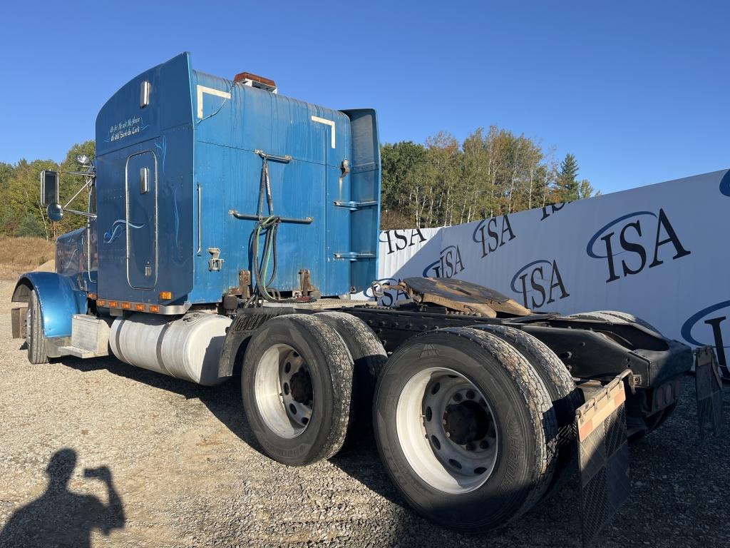 2001 Peterbilt 379 Sleeper Truck Tractor