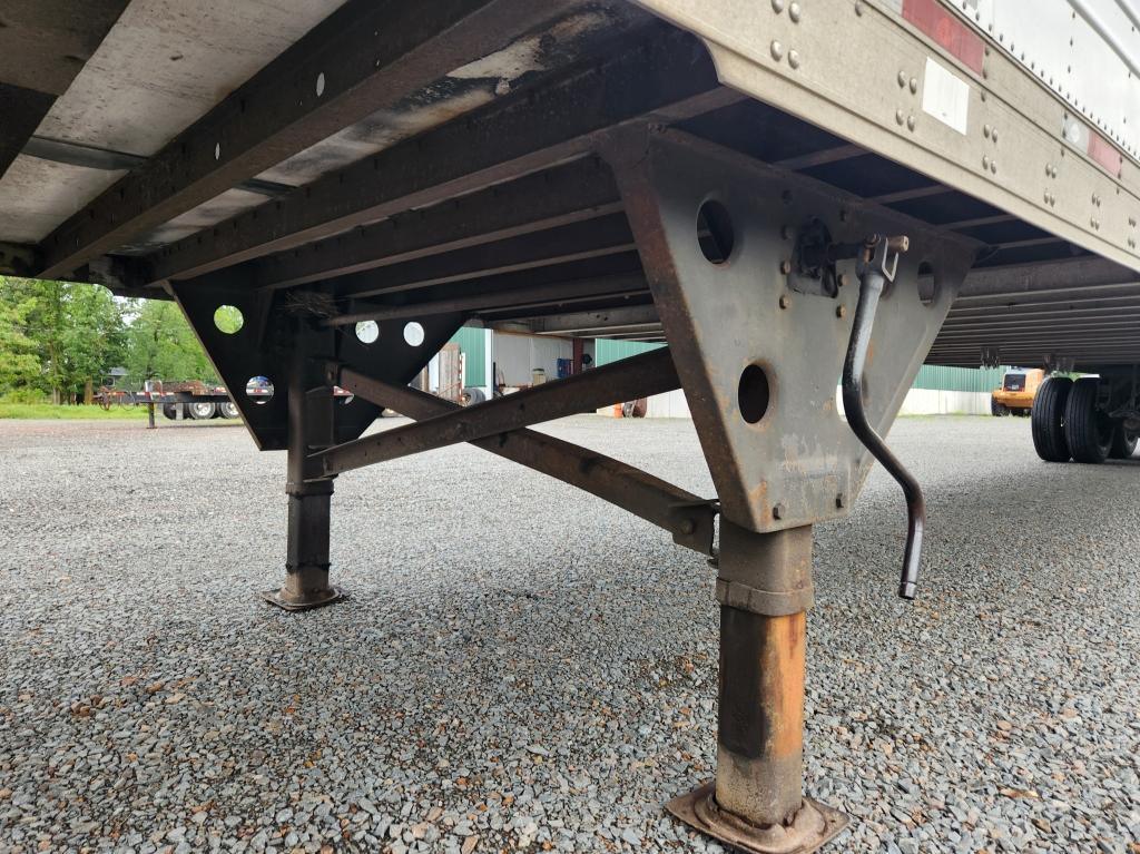 2012 Utility 53' Dry Van Insulated Trailer