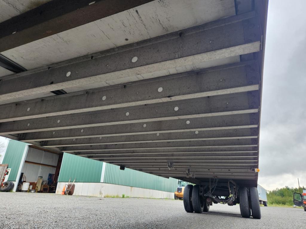 2012 Utility 53' Dry Van Insulated Trailer