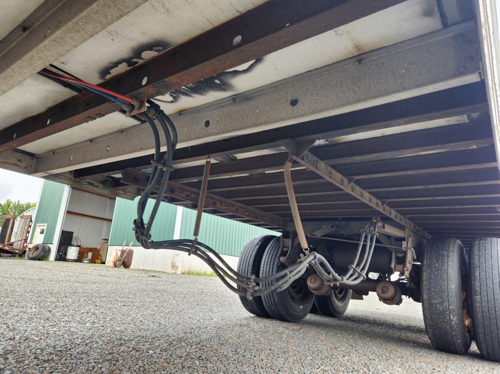 2012 Utility 53' Dry Van Insulated Trailer