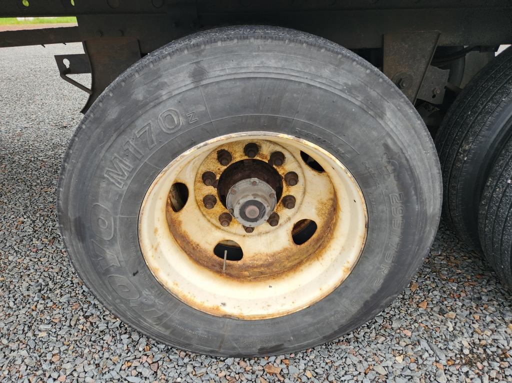 2012 Utility 53' Dry Van Insulated Trailer