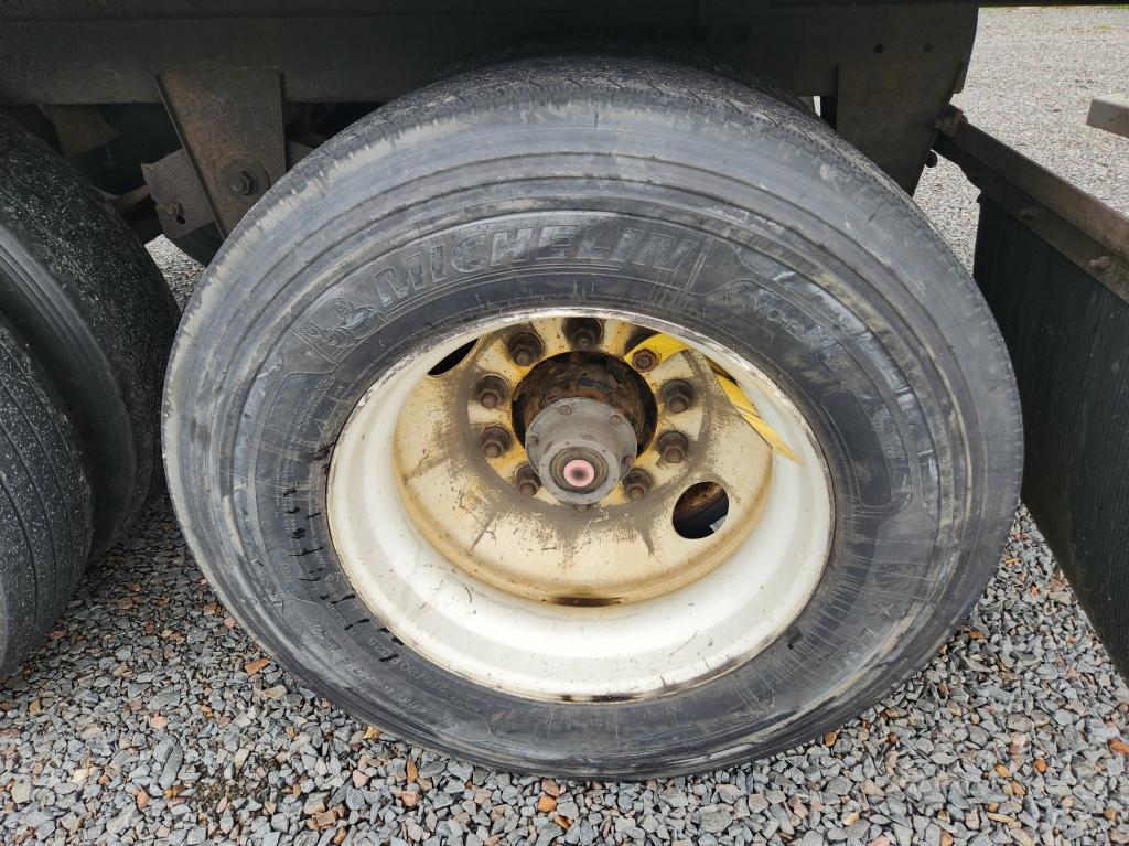 2012 Utility 53' Dry Van Insulated Trailer