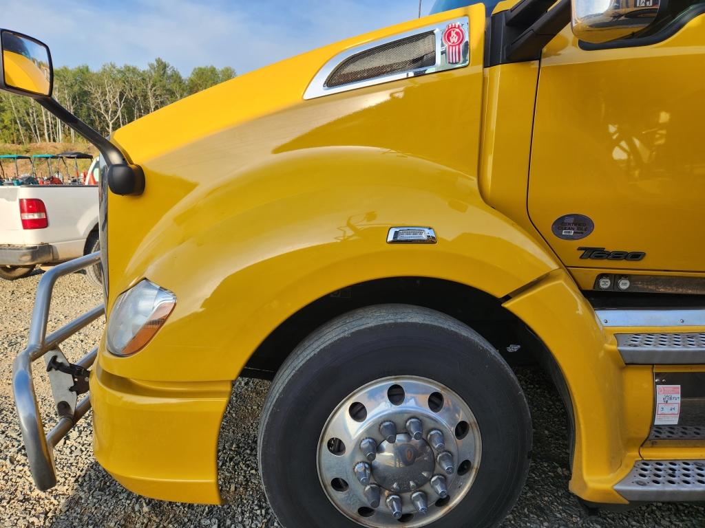 2017 Kenworth 680 Sleeper Cab Truck Tractor