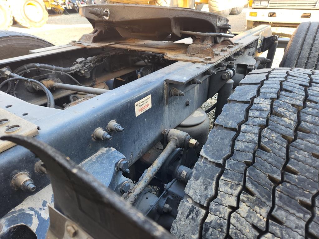 2017 Kenworth 680 Sleeper Cab Truck Tractor