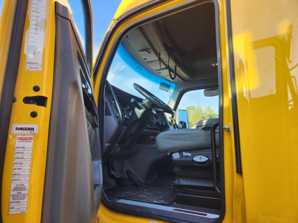 2017 Kenworth 680 Sleeper Cab Truck Tractor
