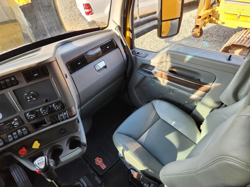 2017 Kenworth 680 Sleeper Cab Truck Tractor
