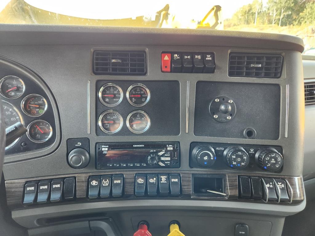 2017 Kenworth 680 Sleeper Cab Truck Tractor