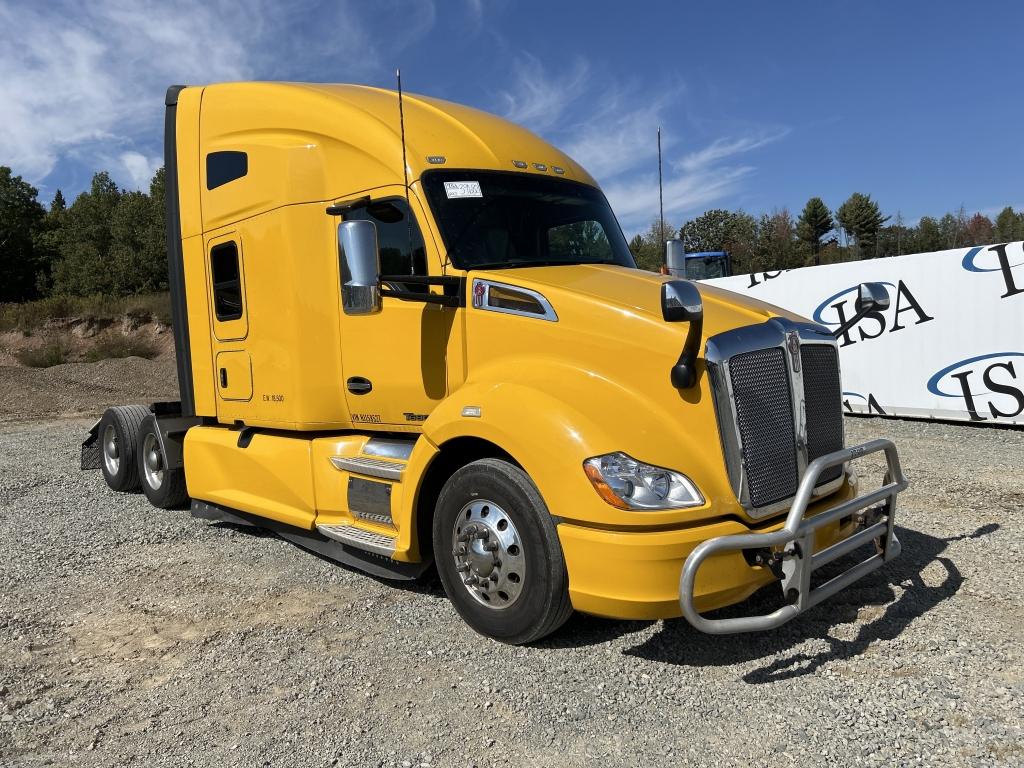 2017 Kenworth 680 Sleeper Cab Truck Tractor