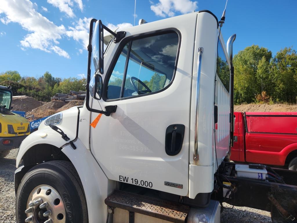 2010 Freightliner Cab And Chassis
