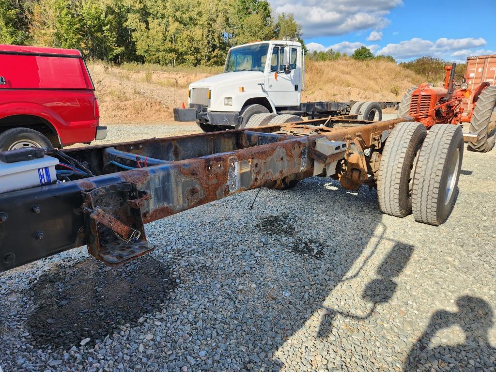 2010 Freightliner Cab And Chassis