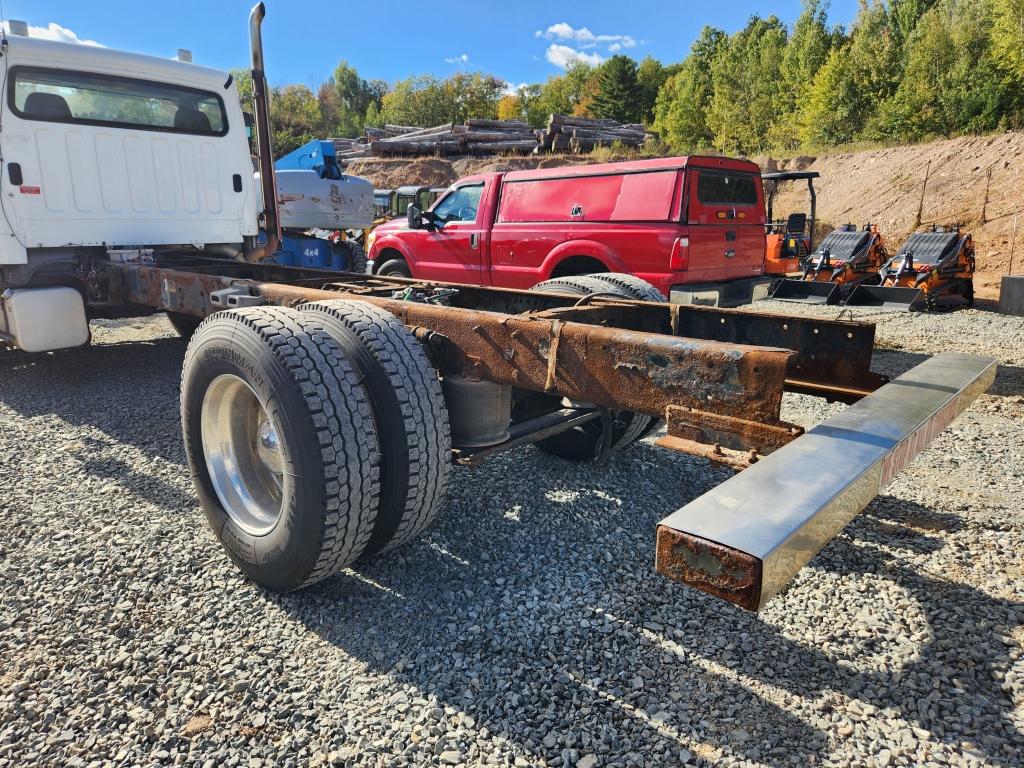 2010 Freightliner Cab And Chassis
