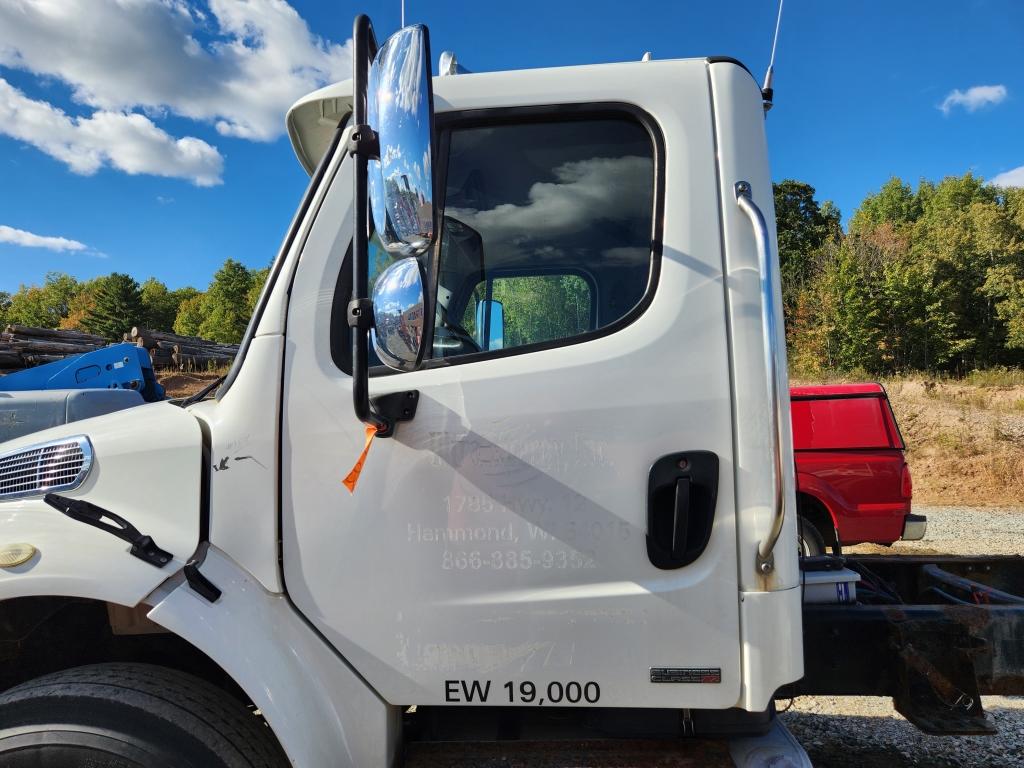 2010 Freightliner Cab And Chassis