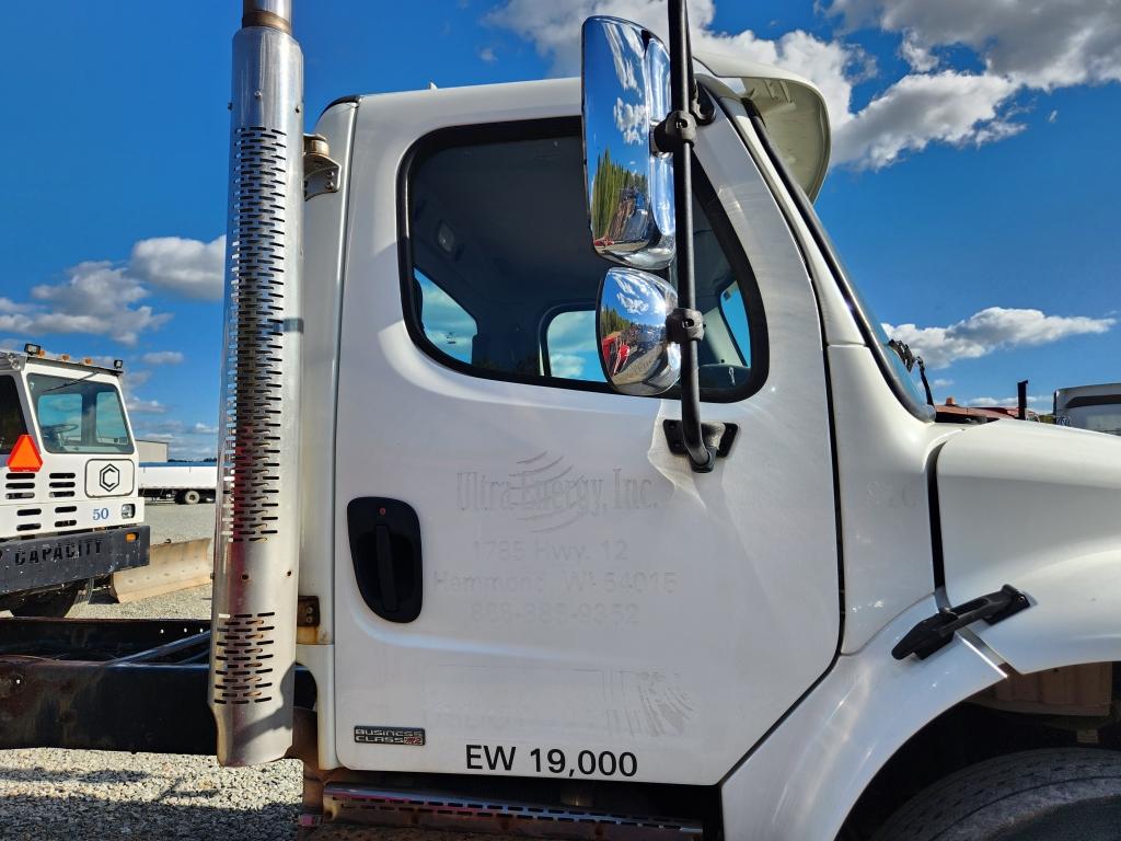 2010 Freightliner Cab And Chassis