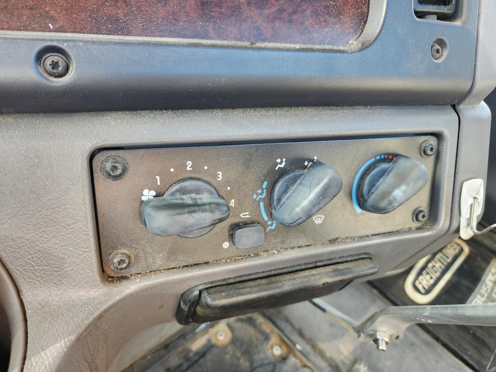 2010 Freightliner Cab And Chassis