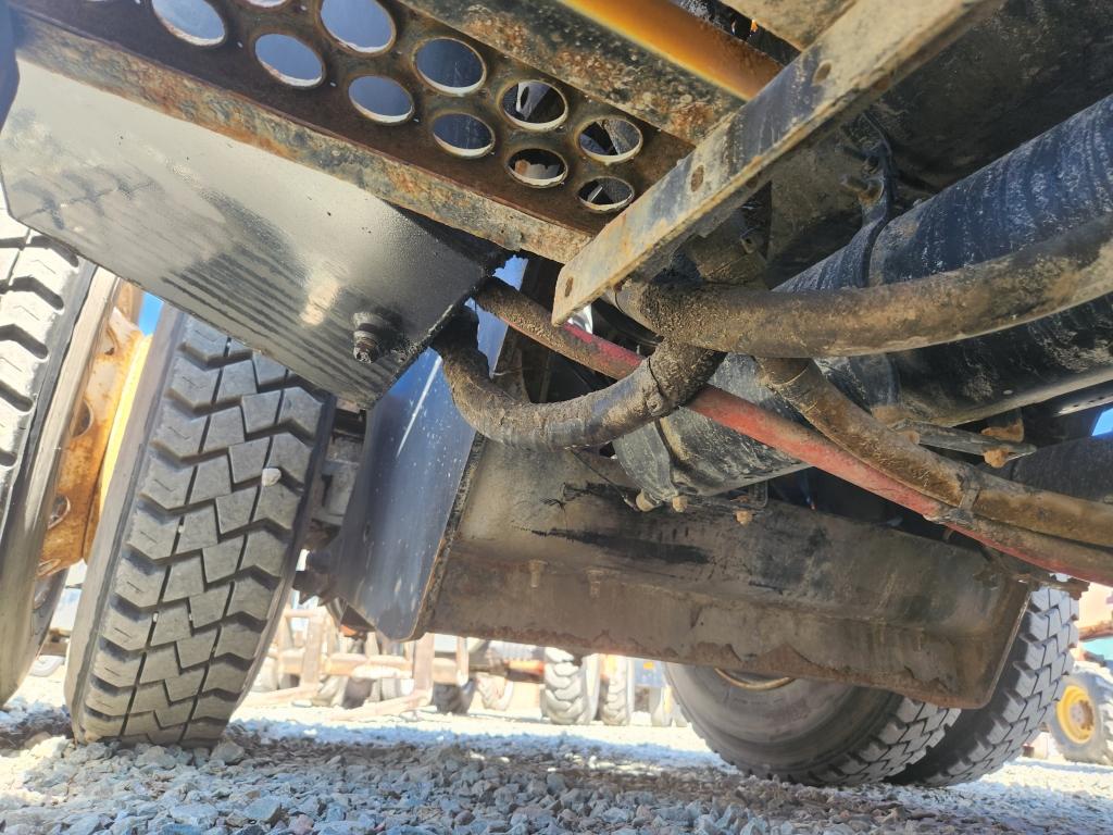 2004 Ottawa Commando 50 Spotter Truck