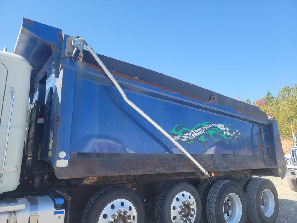 2016 Mack Quad Axle Dump Truck