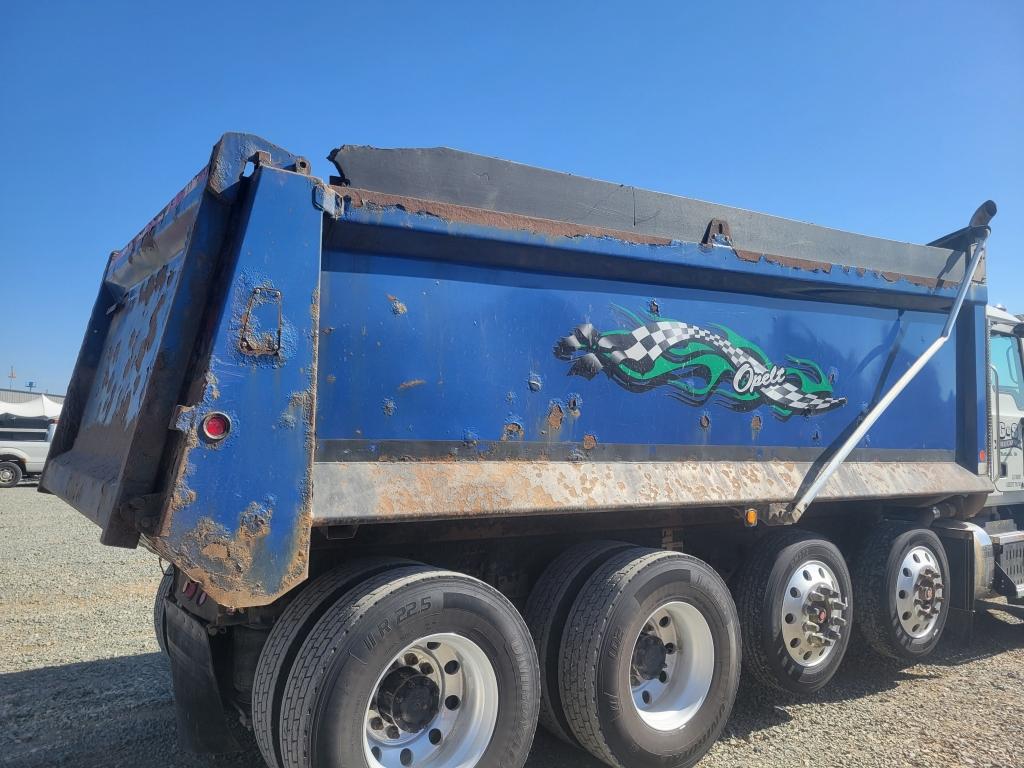 2016 Mack Quad Axle Dump Truck
