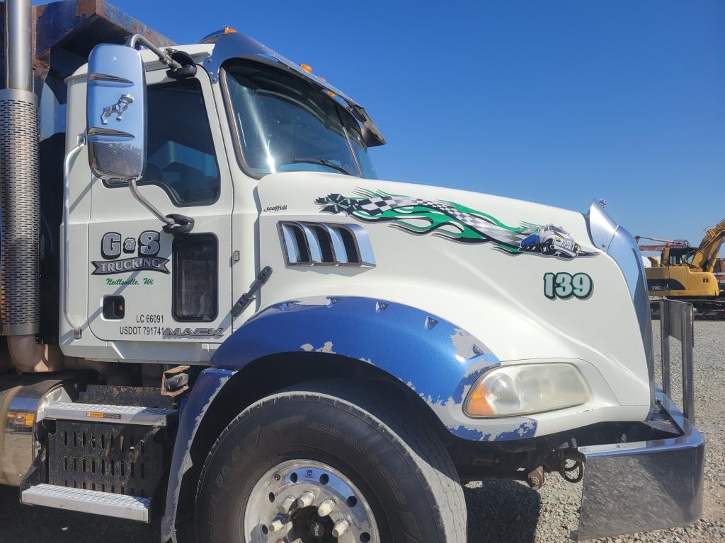 2016 Mack Quad Axle Dump Truck