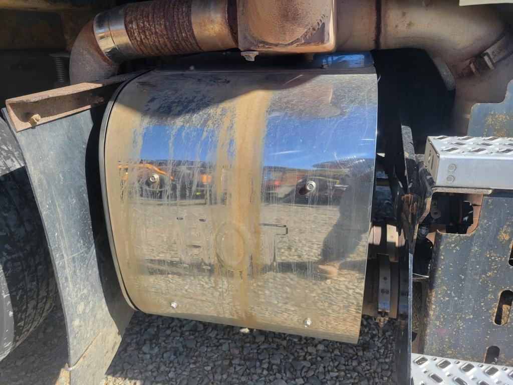 2016 Mack Quad Axle Dump Truck