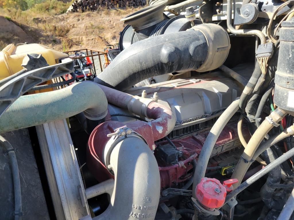 2016 Mack Quad Axle Dump Truck