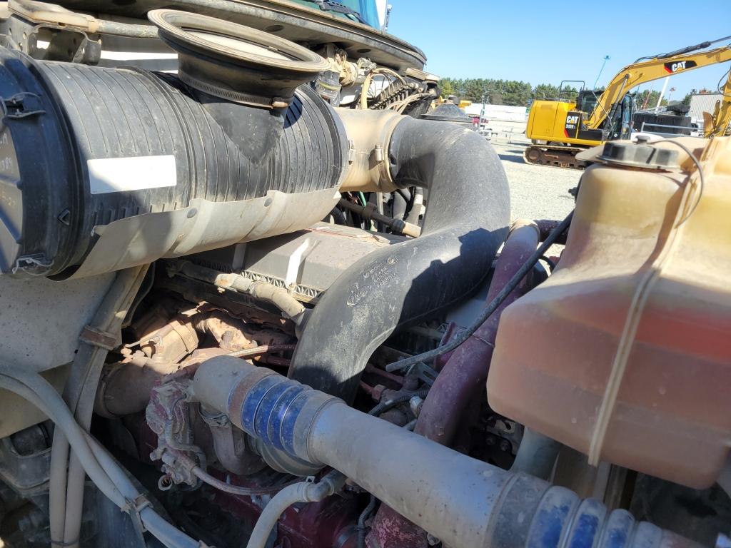 2016 Mack Quad Axle Dump Truck