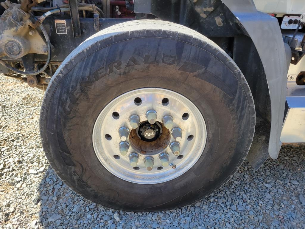 2016 Mack Quad Axle Dump Truck