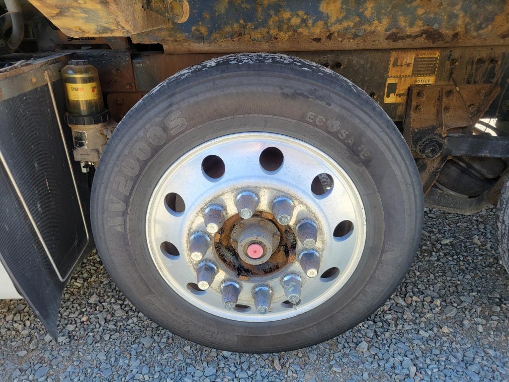 2016 Mack Quad Axle Dump Truck