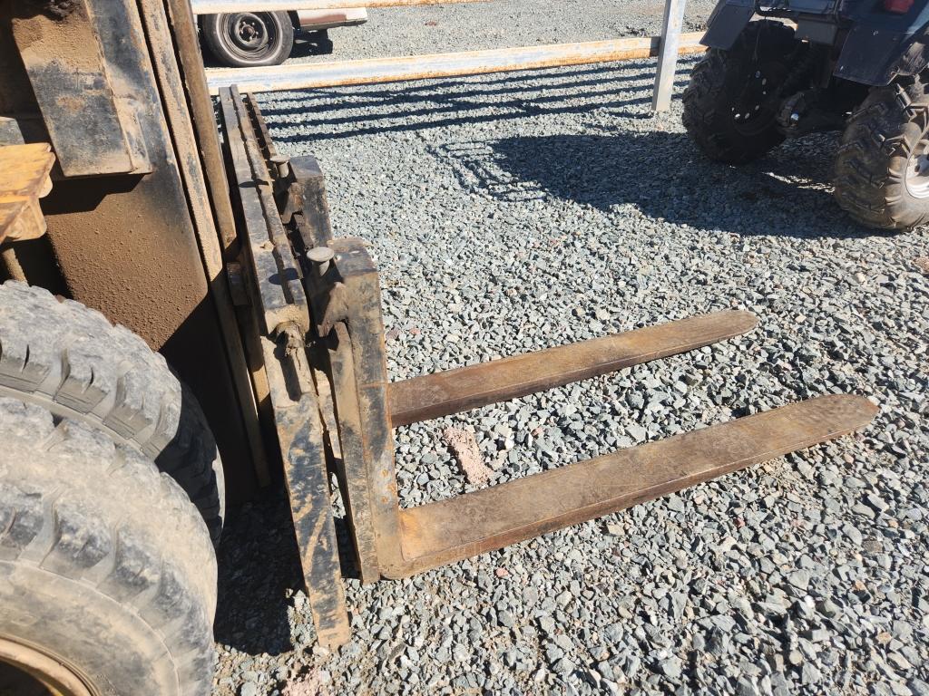 Caterpillar V80f Forklift