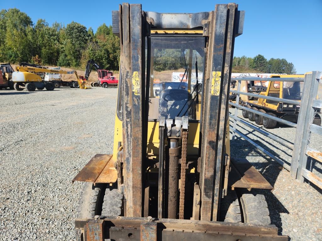Caterpillar V80f Forklift