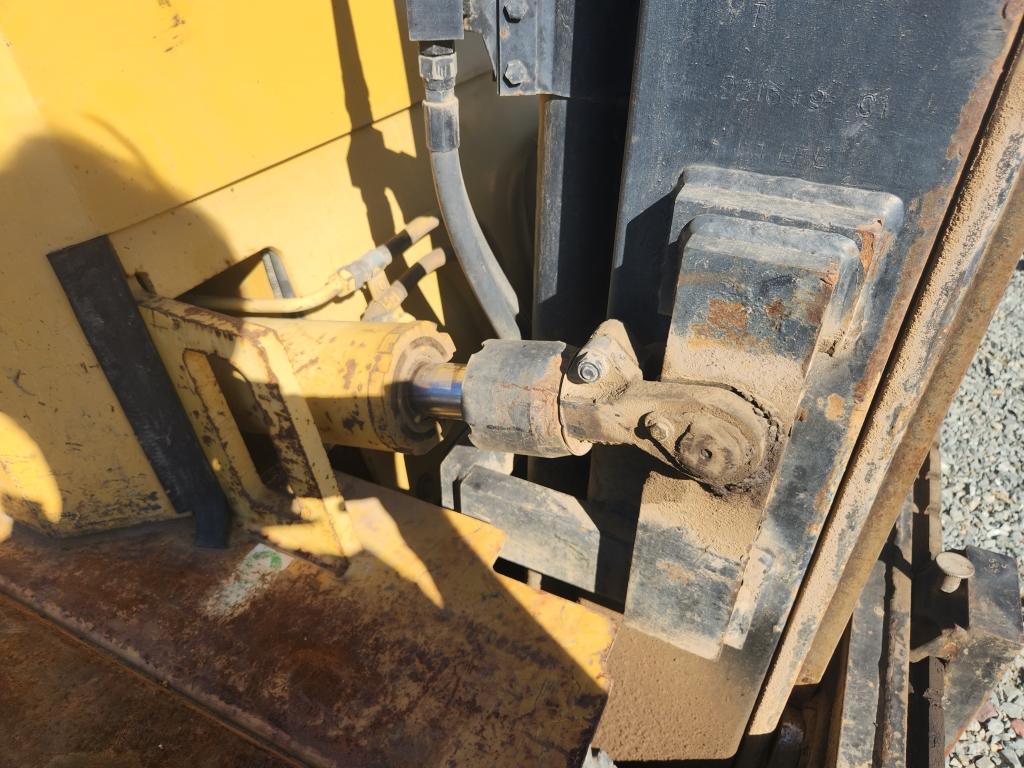Caterpillar V80f Forklift