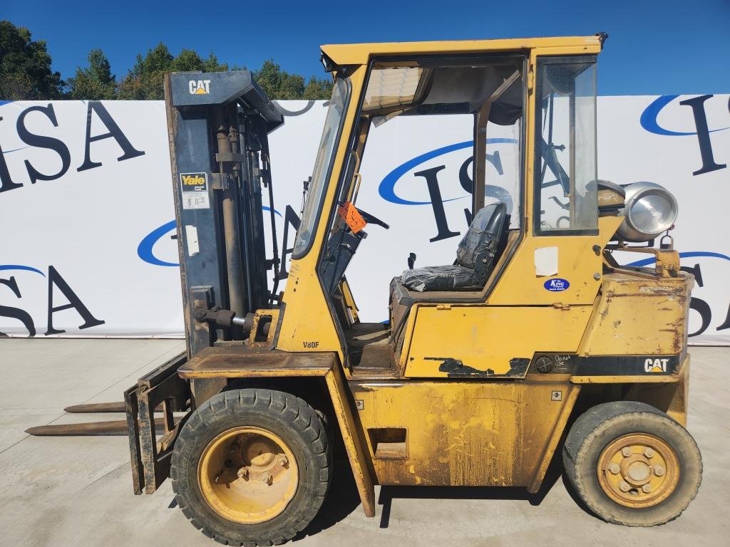 Caterpillar V80f Forklift