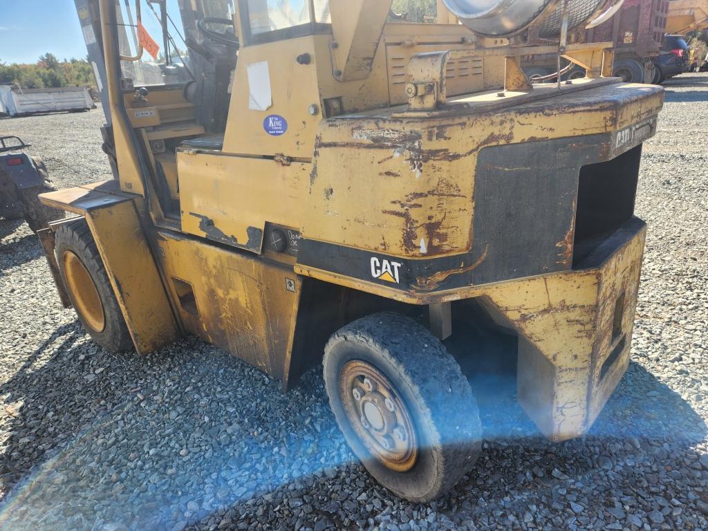 Caterpillar V80f Forklift