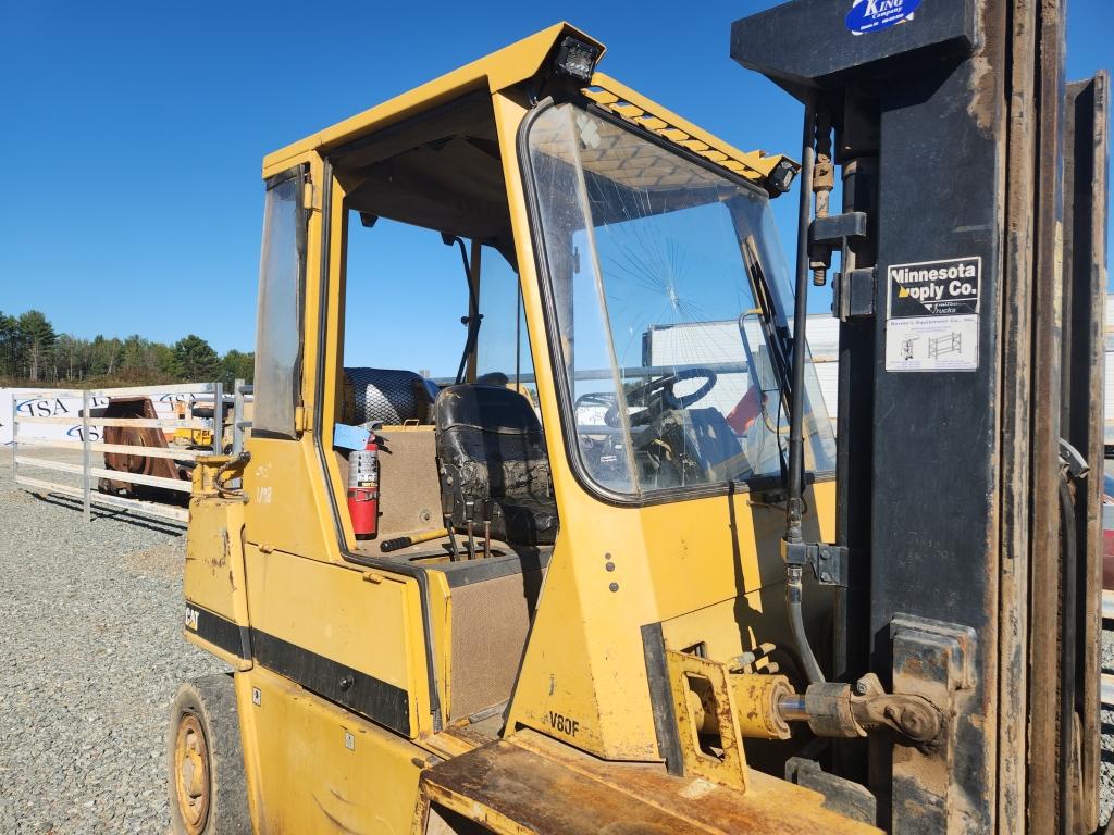 Caterpillar V80f Forklift
